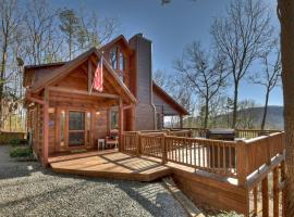 A Walk in the Clouds - Cherry Log GA，位于车里罗格的酒店