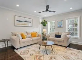 Upscale Azure by Saratoga Stays