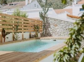 Ti Noémia - casa de vila，位于Minde的酒店