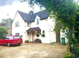 Relax and unwind at Windrush Lodge