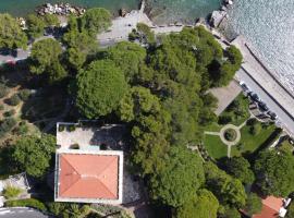 Villa Doria 10 Pax by VILLASRETREATS，位于韦内雷港的酒店