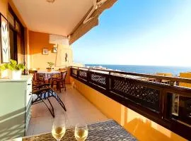 Casa HUGO - ocean view, quiet pool, fibre net, los Gigantes