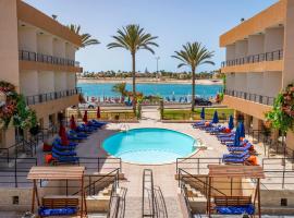 Marina Plaza Resort Alamein，位于阿莱曼的酒店