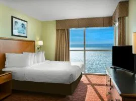 美特尔海滩海湾景度假酒店，位于默特尔比奇国际机场 - MYR附近的酒店