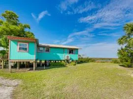 Waterfront Perry Home Rooftop Deck, Pets Welcome!