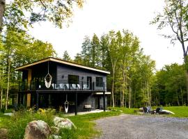 Pur Nature et Spa Owl's Head，位于Mansonville的酒店