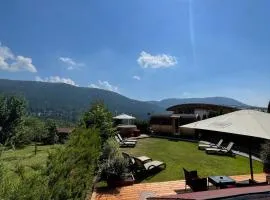 福尔加里亚波斯特酒店