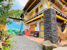 Casa de las Rocas Hostel，位于贾丁的青旅