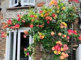 Beautiful 18th century cottage in Arundel