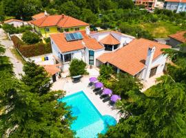 Holiday Home Belvue With Private Parking & Pet Friendly，位于梅杜林的酒店