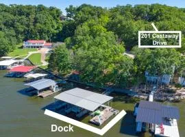 Large Lake Tudor Home, Dock, 3 acres, walk to Bagnell Dam , 1 MM