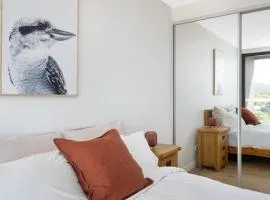 Kashmir - Luxury Top Floor Apartment - Mountain View