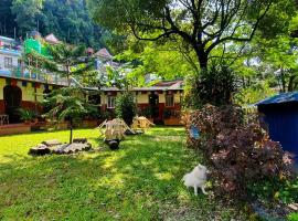 Passion Nepal Eco Lodge，位于博卡拉的酒店