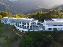 雲海と星空のホテル テラスリゾートasago，位于Nii的酒店