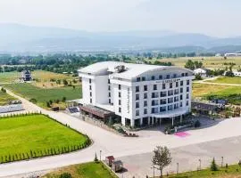 Karpalas City Hotel & Spa