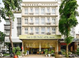 The River Park Hotel，位于胡志明市Phu My Hung的酒店