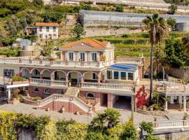 Villa Miramare con Ampia Piscina Riscaldata e Vista Mare，位于欧斯佩达蒂的酒店