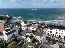 NEW - Large Portrush Townhouse