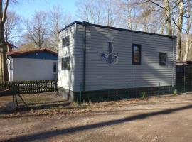 Tiny House Ankerplatz auf dem Ostseecamp Graal-Müritz，位于Graal的小屋