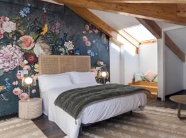 Boutique Hotel，位于厄尔巴拉克的酒店