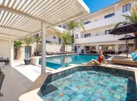 La Stella Suites