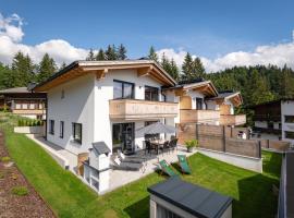 Ferienhäuser Kaiserluft Chalet，位于凯撒山麓舍福的木屋