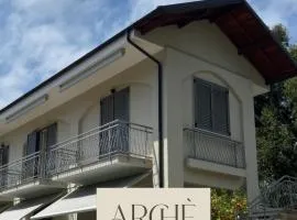 Loano Casa Archè villa indipendente con giardino