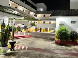 Hotel Farroupilha，位于博阿维斯塔的酒店