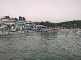 Nasos & Dimitra in Siviri