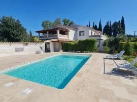 Villa charmante à Villecroze avec piscine privée
