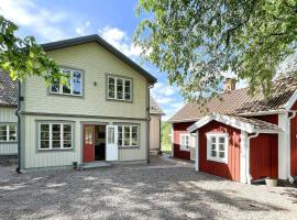 11 person holiday home in Ödeshög-By Traum，位于Ödeshög的酒店