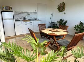 DUPLEX BOUGUAINVILLIER，位于罗兰加洛斯国际机场 - RUN附近的酒店