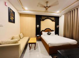 Rajwada Hotel and Resort，位于Dharmpura的酒店