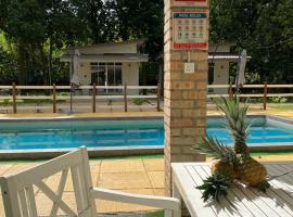 Rajawali Riverside Retreat，位于龙运的酒店