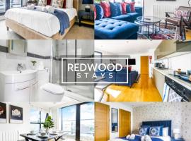 Penthouse Apartments In Town Centre, FREE Parking & Balcony By REDWOOD STAYS，位于坎伯利的酒店