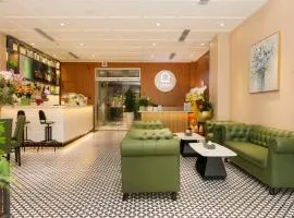 Lanura Saigon Boutique Hotel