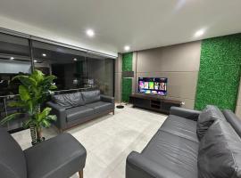 Departamento Ejecutivo 5 minutos de Galerías Pachuca，位于帕丘卡德索托的酒店