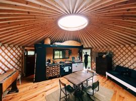 La yourte du verger d Hellebecq，位于Silly的酒店