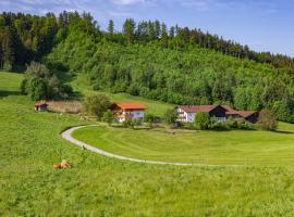 Wieserhof，位于基姆湖畔贝尔瑙的乡村别墅