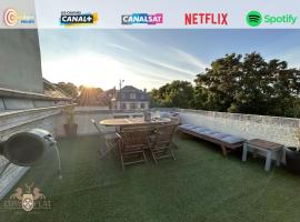 ROOFTOP - COSY FLAT Centre Senlis，位于桑利斯的宠物友好酒店