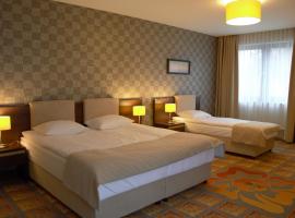 Hotel Via Baltica，位于沃姆扎的酒店