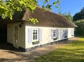 Lingeliefde Logement complete studio met eigen keuken en badkamer