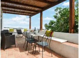 Stunning Home In Pantelleria With Wifi