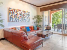 Luxury, ocean view, 3-bedroom condo @ Los Sueños，位于赫拉多拉的酒店