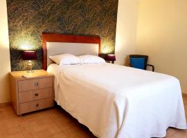 Island House near Curacao International Airport CUR，位于威廉斯塔德的旅馆