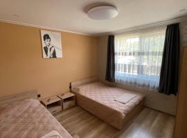 Edelvais1 Еделвайс1，位于Chukovezer的别墅