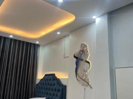 VENUS APARTMENT Khâm Thiên，位于河内的酒店