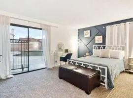 Spacious 4BR Escape, Pool, Fireplace, Privacy, & ensuite bathrooms