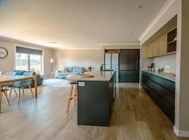 Coastal Bliss Retreat Elegant Beachside Escape at Hawley Beach