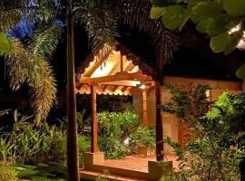 FarmStay FamilyVilla Vadodara，位于巴罗达的酒店